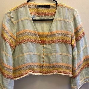 Zara top worn once and is in excellent condition.